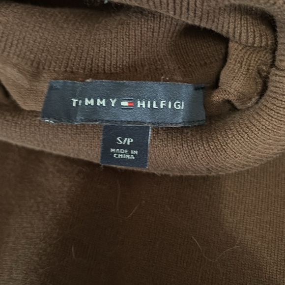 Women’s Tommy Hilfiger Size Small Brown Turtleneck Fitted Sweater - Picture 3 of 6